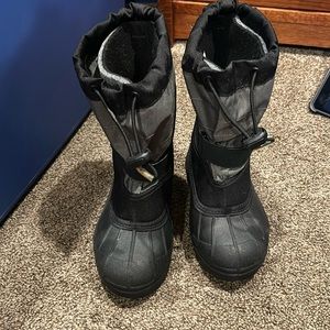 Columbia kids snow boots